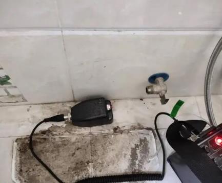 仲巴屋顶漏水维修公司分享下卫生间漏水的危害及解决方法